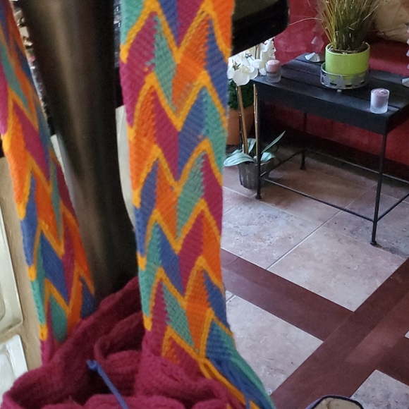 Colorful One of a Kind Draw String and tassel bag - Picture 5 of 6